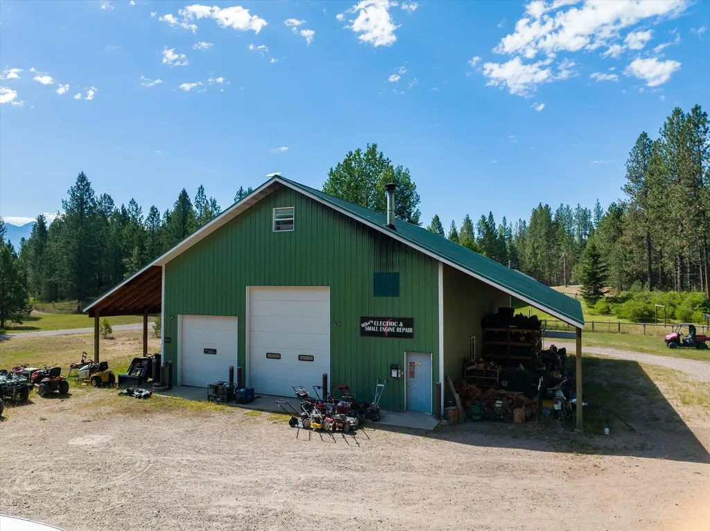 41525 Pine Tree Lane Polson MT 59860