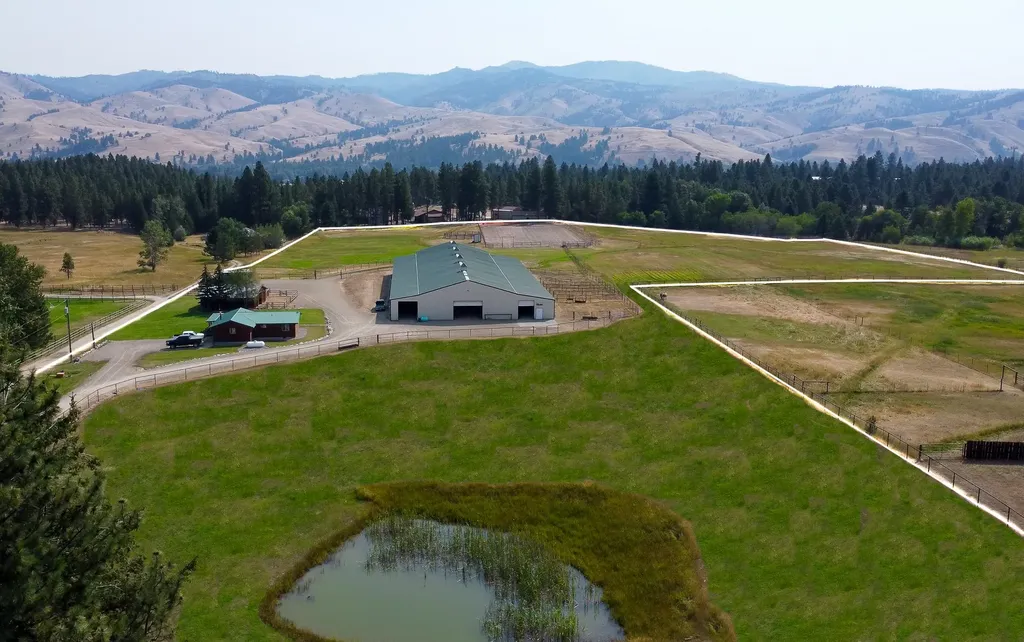 321 Hairpin Lane Darby MT 59829