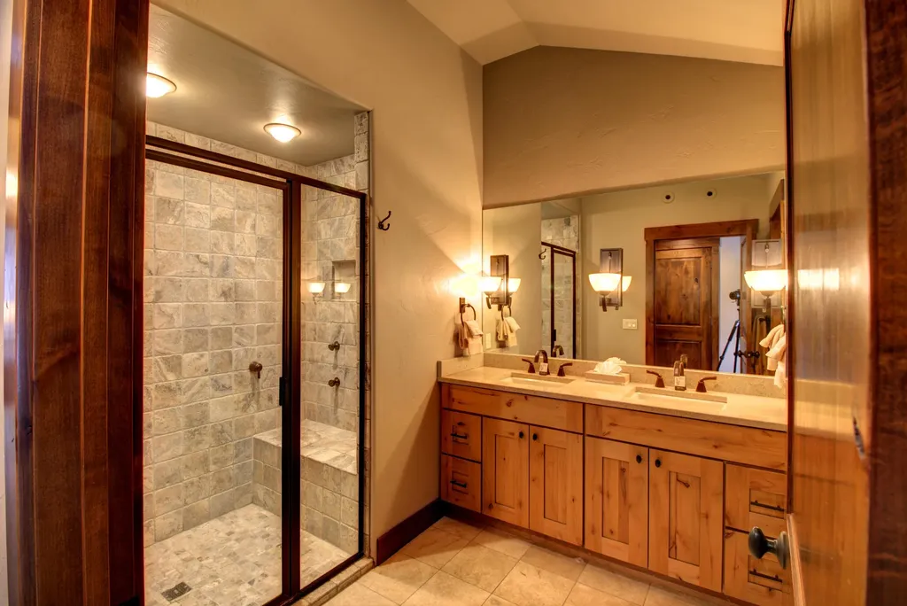 1025 St. Andrews Drive Columbia Falls MT 59912