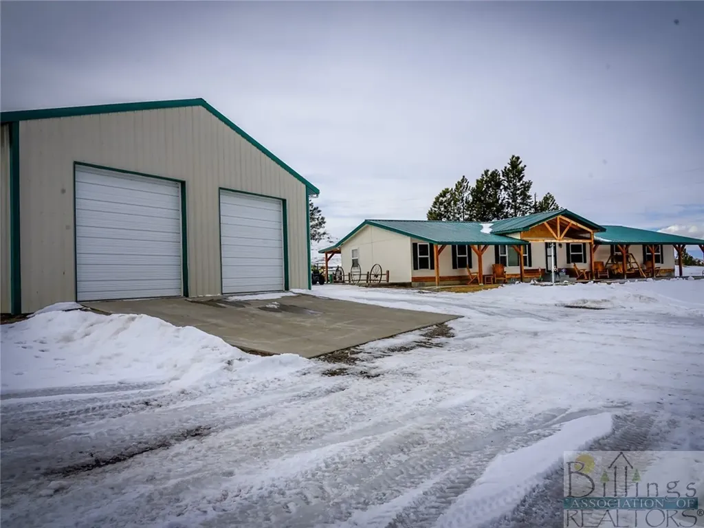 10 Grassy Flats Road Roundup MT 59072