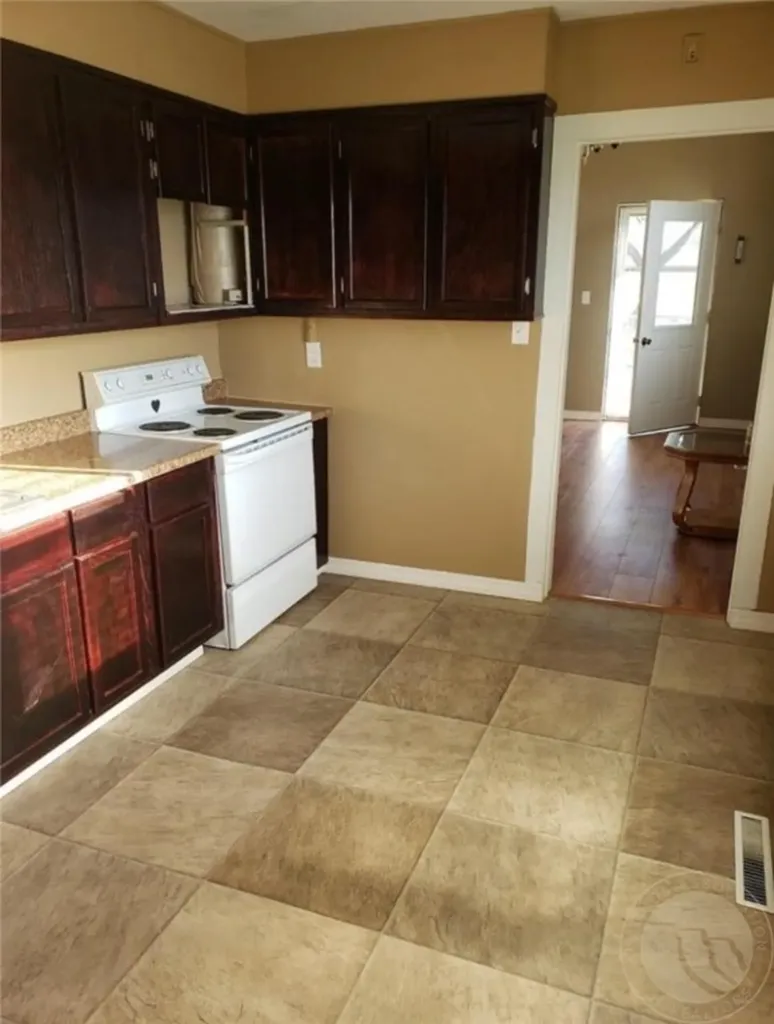 200 Cleveland Other MT 59523