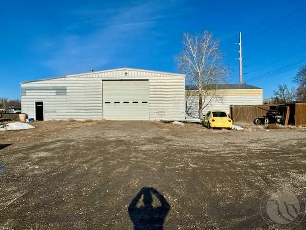 412 E Railroad Avenue N Other MT 59741