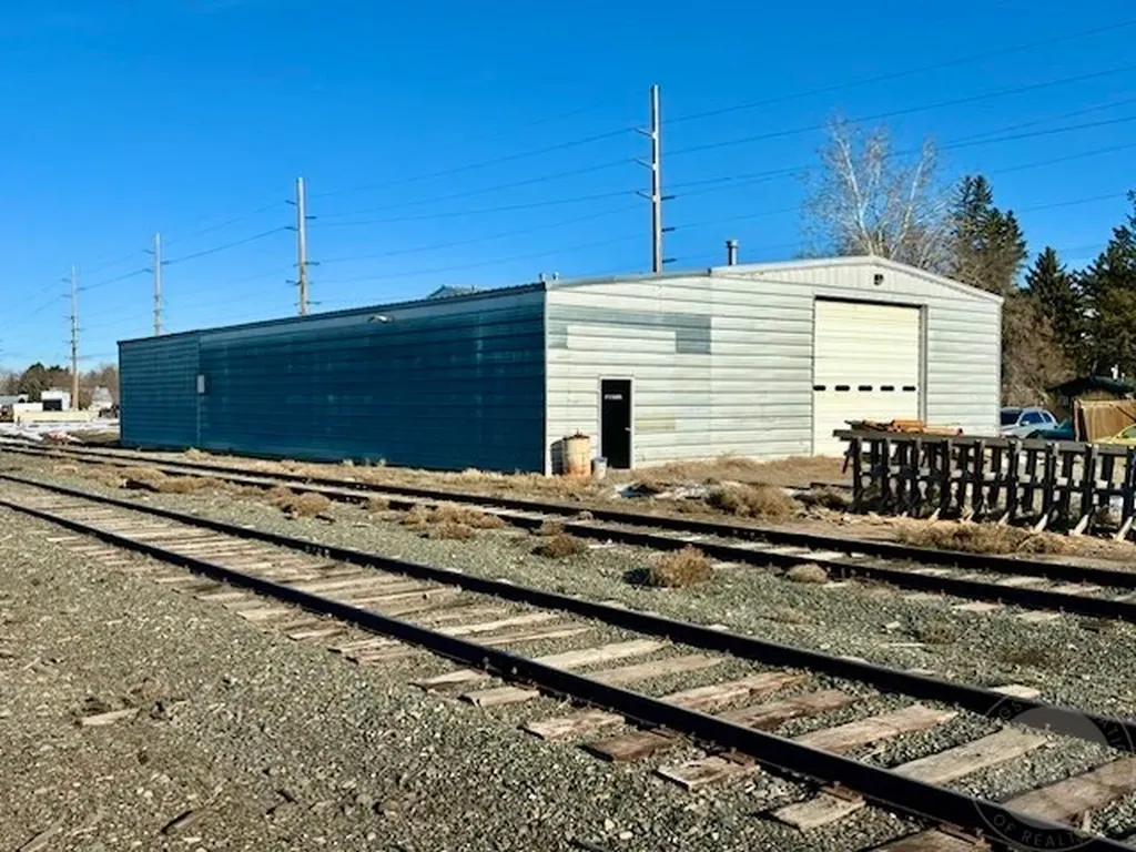 412 E Railroad Avenue N Other MT 59741