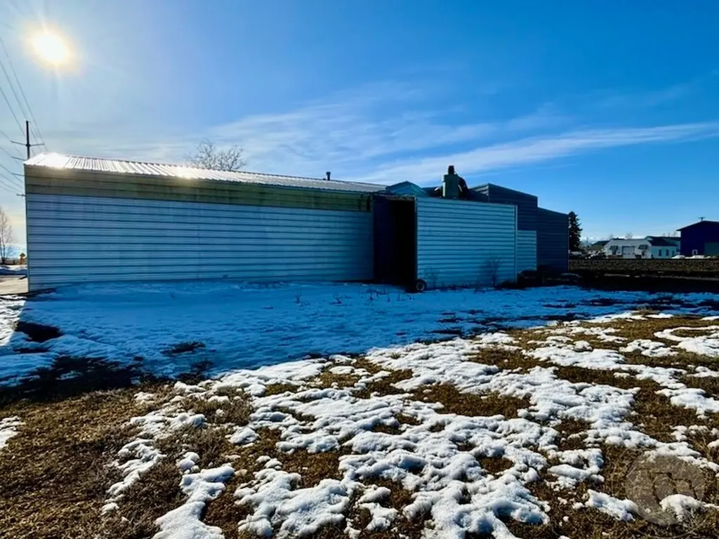 412 E Railroad Avenue N Other MT 59741
