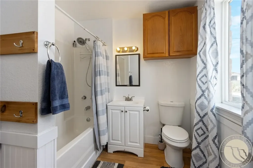 76 Sawyer Loop Hardin MT 59034