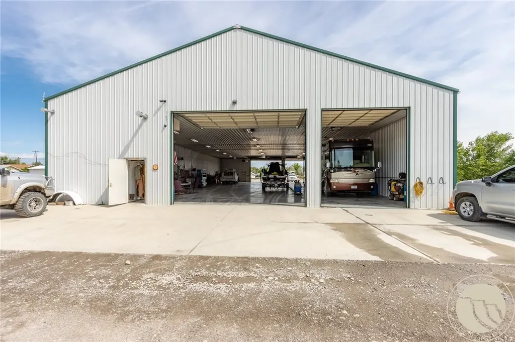 225 5th Street E Hardin MT 59034