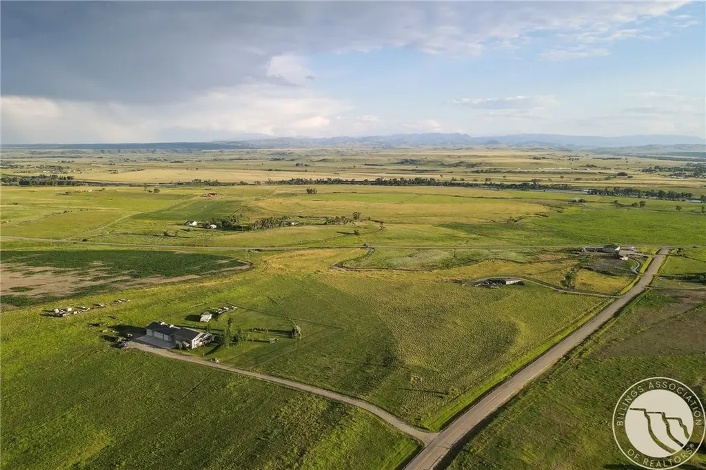 46 Rapelje Road Big Timber MT 59011