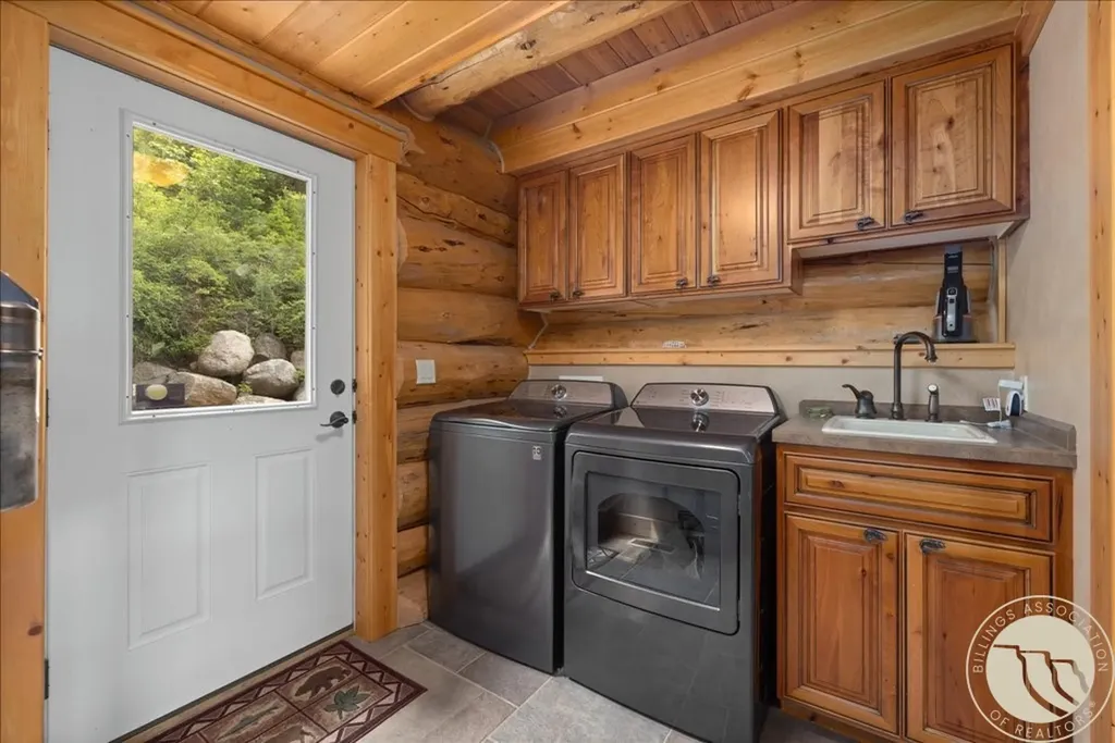 629 East Rosebud Road Roscoe MT 59071