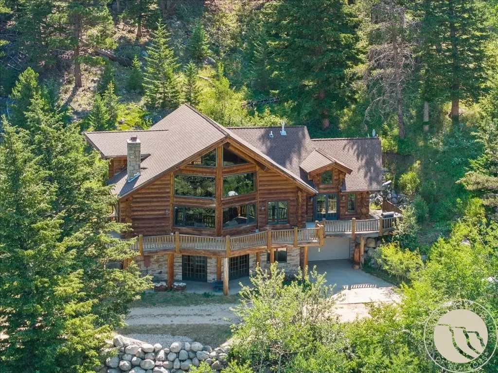 629 East Rosebud Road Roscoe MT 59071