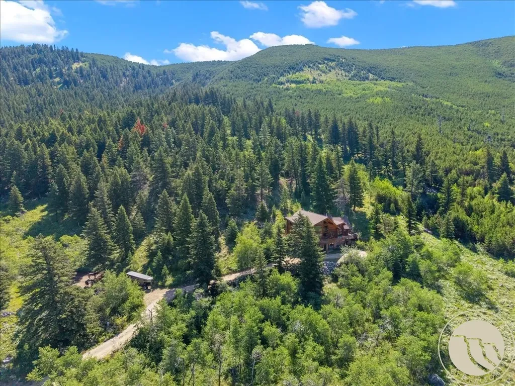 629 East Rosebud Road Roscoe MT 59071
