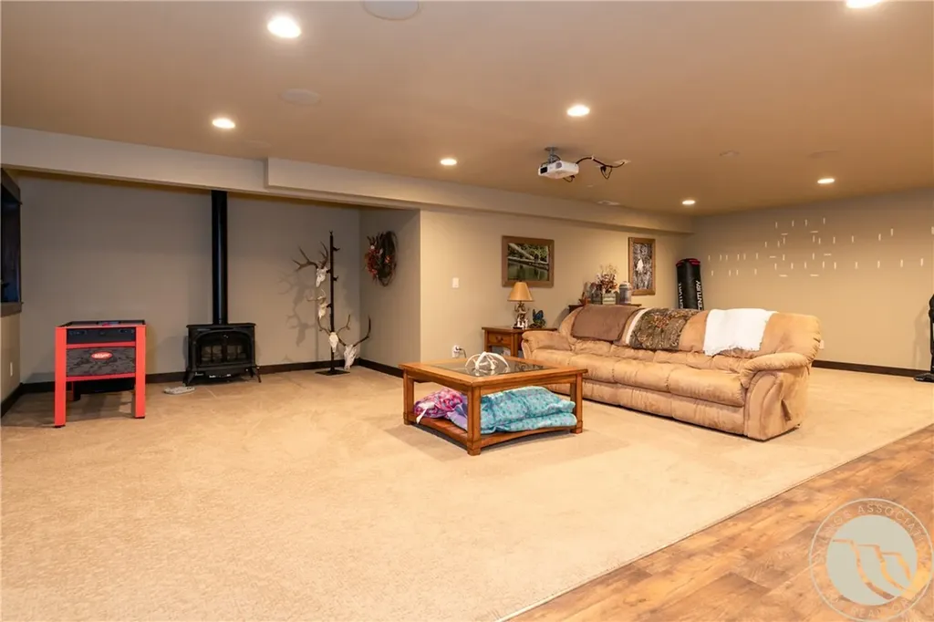 615 Labrador Drive Laurel MT 59044