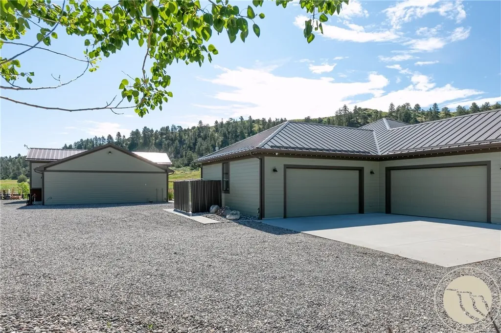 615 Labrador Drive Laurel MT 59044