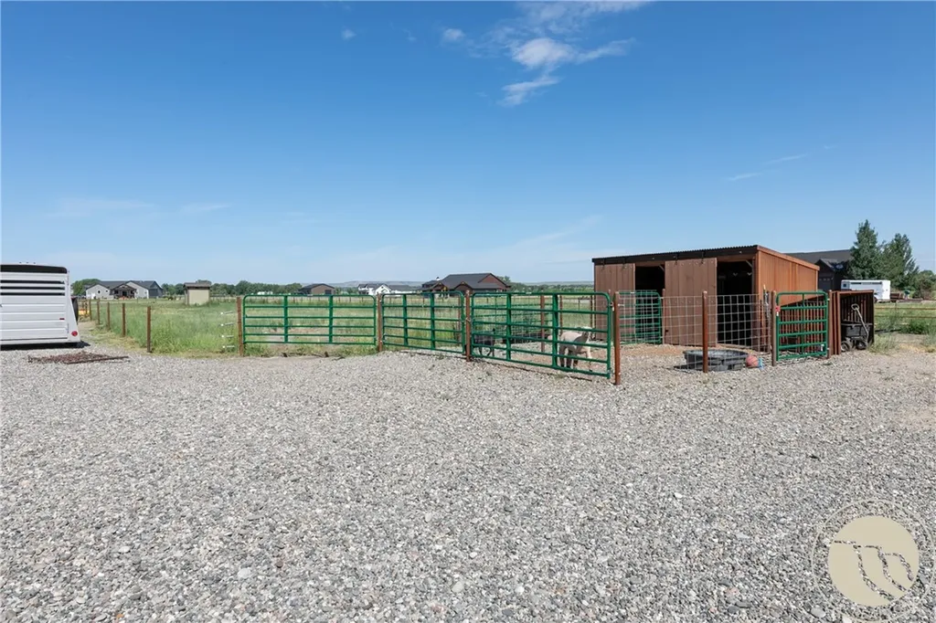 615 Labrador Drive Laurel MT 59044