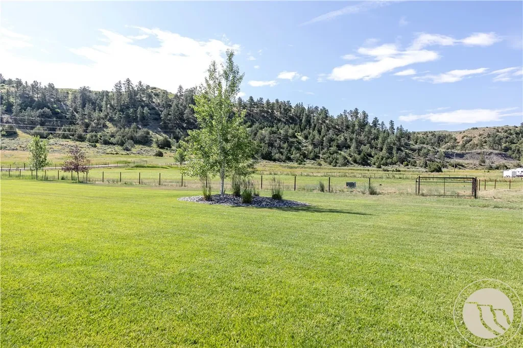 615 Labrador Drive Laurel MT 59044