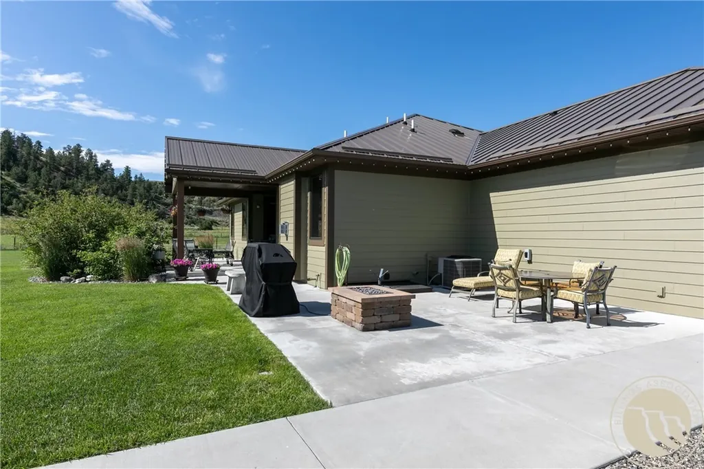 615 Labrador Drive Laurel MT 59044
