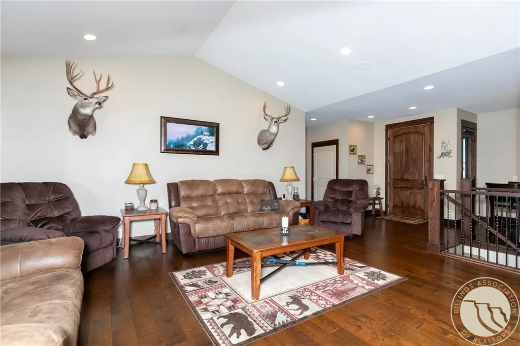 615 Labrador Drive Laurel MT 59044