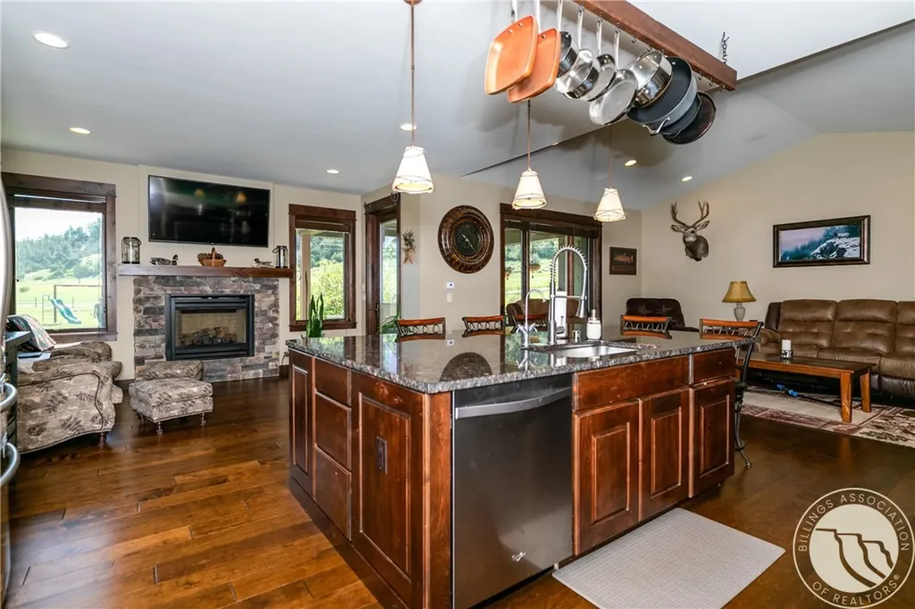 615 Labrador Drive Laurel MT 59044
