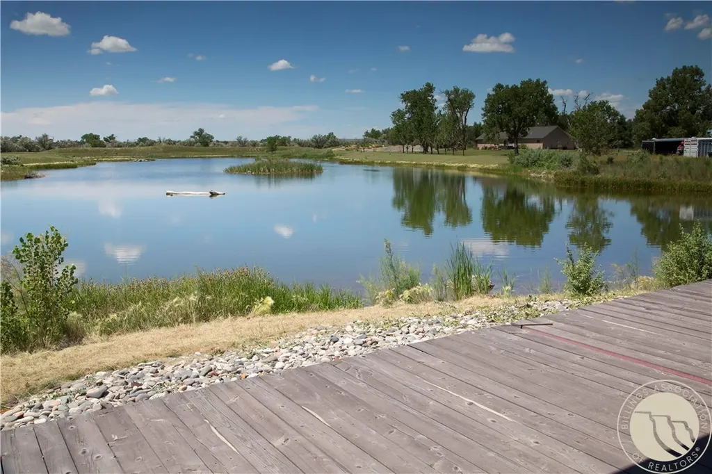 587 Ten Bear Lane Hardin MT 59034