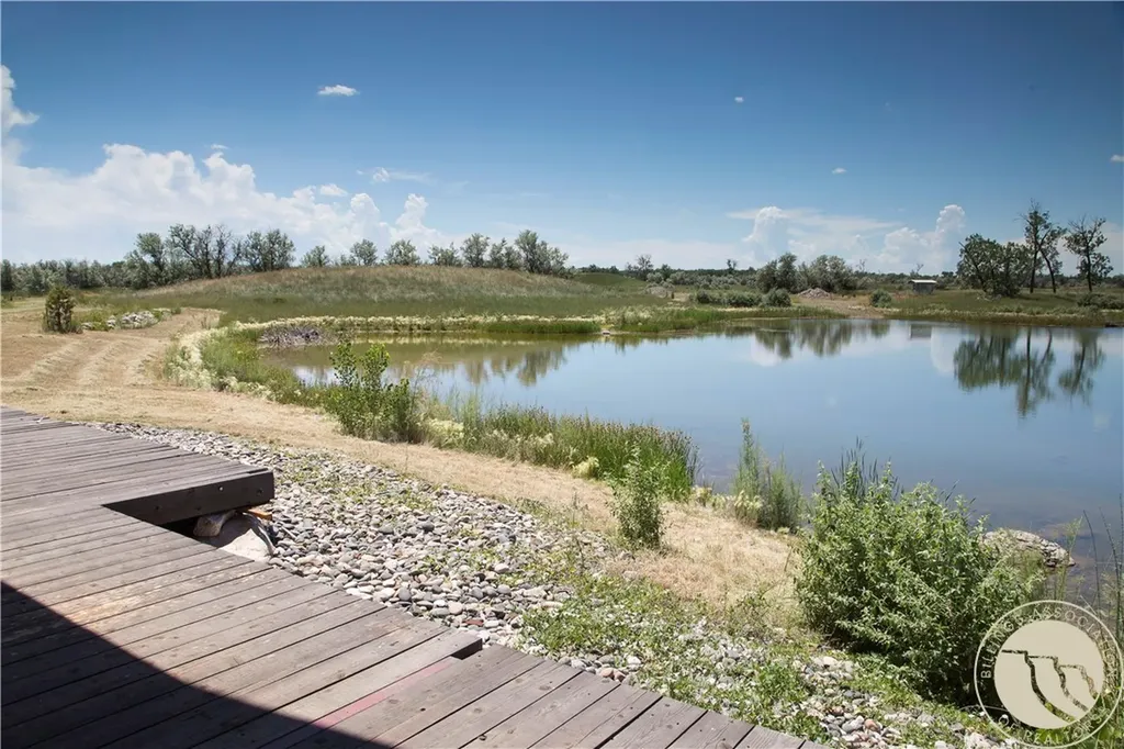 587 Ten Bear Lane Hardin MT 59034