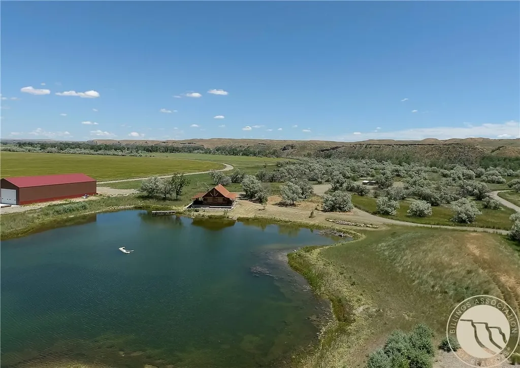 587 Ten Bear Lane Hardin MT 59034