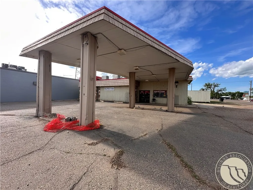 19 E Montana Avenue Baker MT 59313