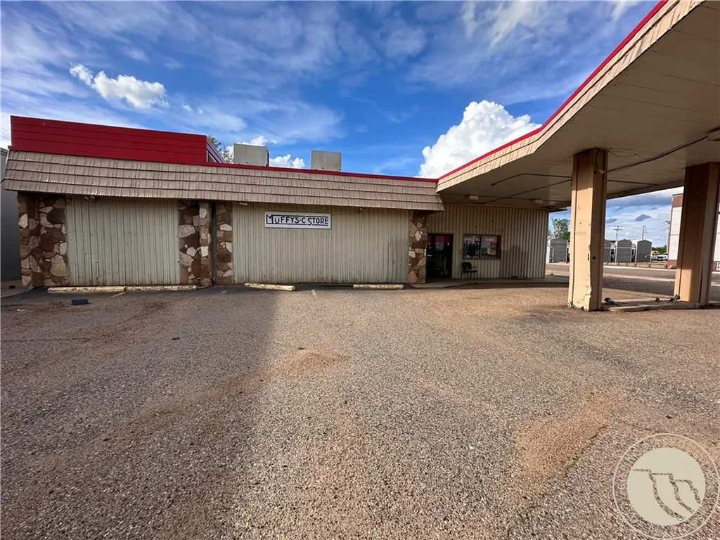 19 E Montana Avenue Baker MT 59313