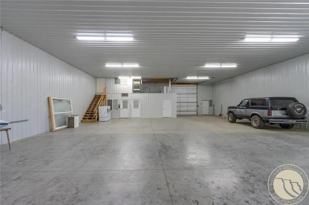 1655 1st Avenue S Unit #5 Columbus MT 59109