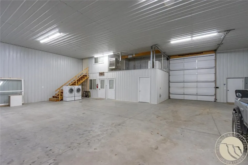 1655 1st Avenue S Unit #5 Columbus MT 59109