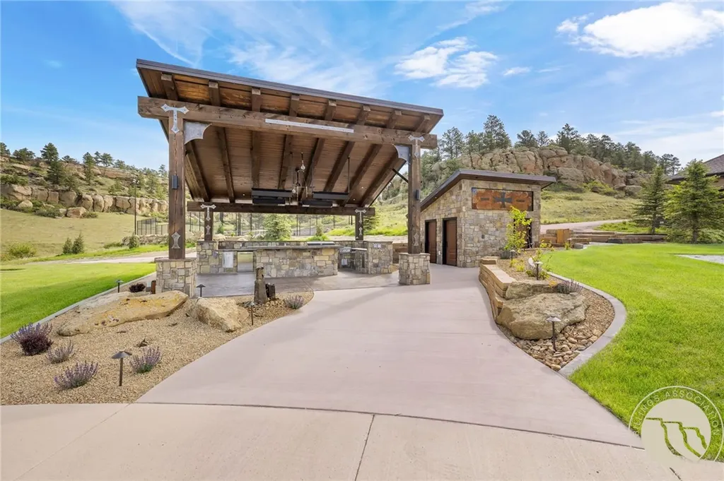 5650 Canyonwoods Drive Billings MT 59106