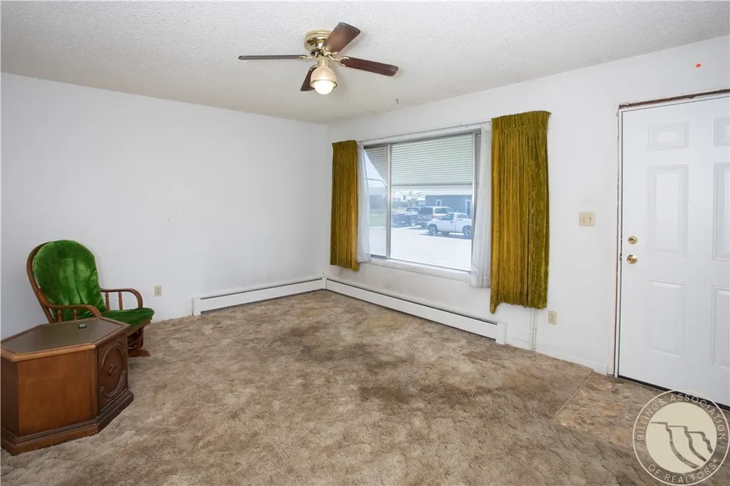 204 N Lewis Avenue Hardin MT 59034