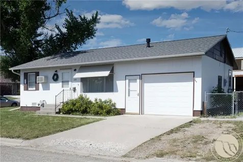 204 N Lewis Avenue Hardin MT 59034