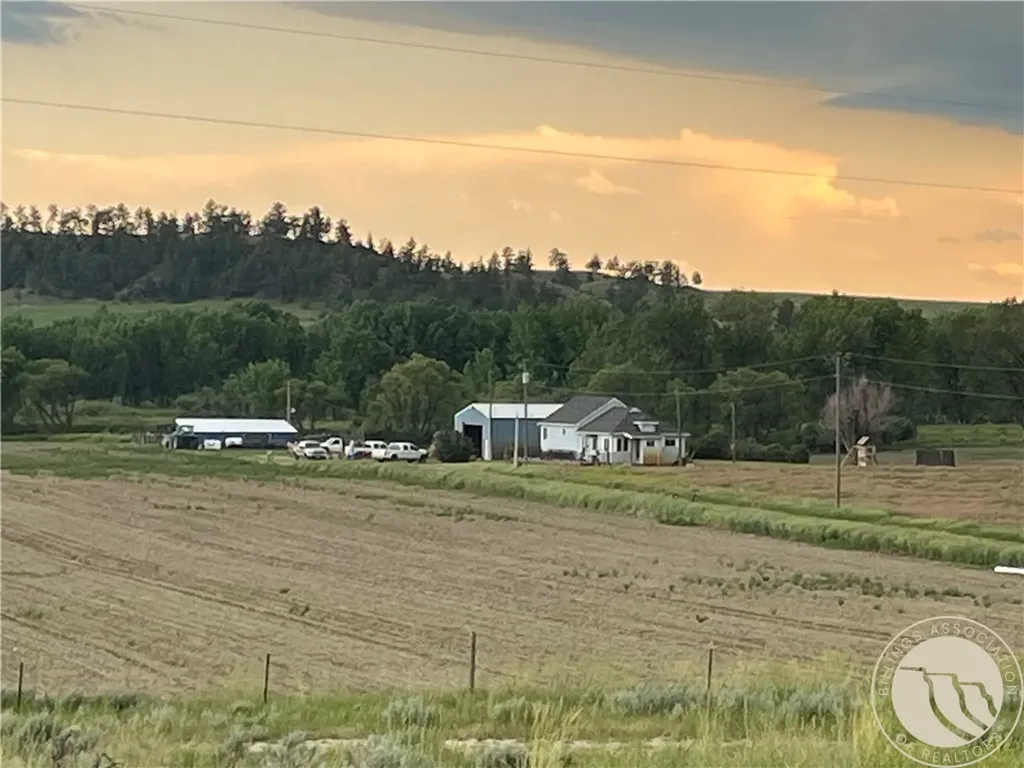 126 Hamilton Road Lavina MT 59046