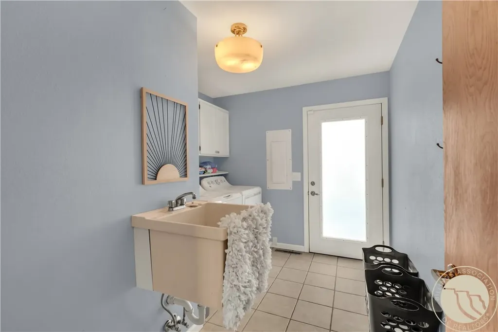 3311 Harlou Drive Billings MT 59102