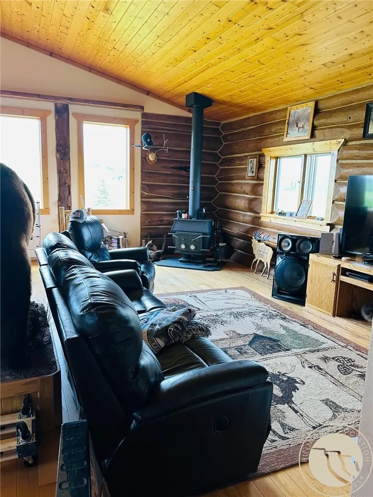 1 Hillside Red Lodge MT 59068