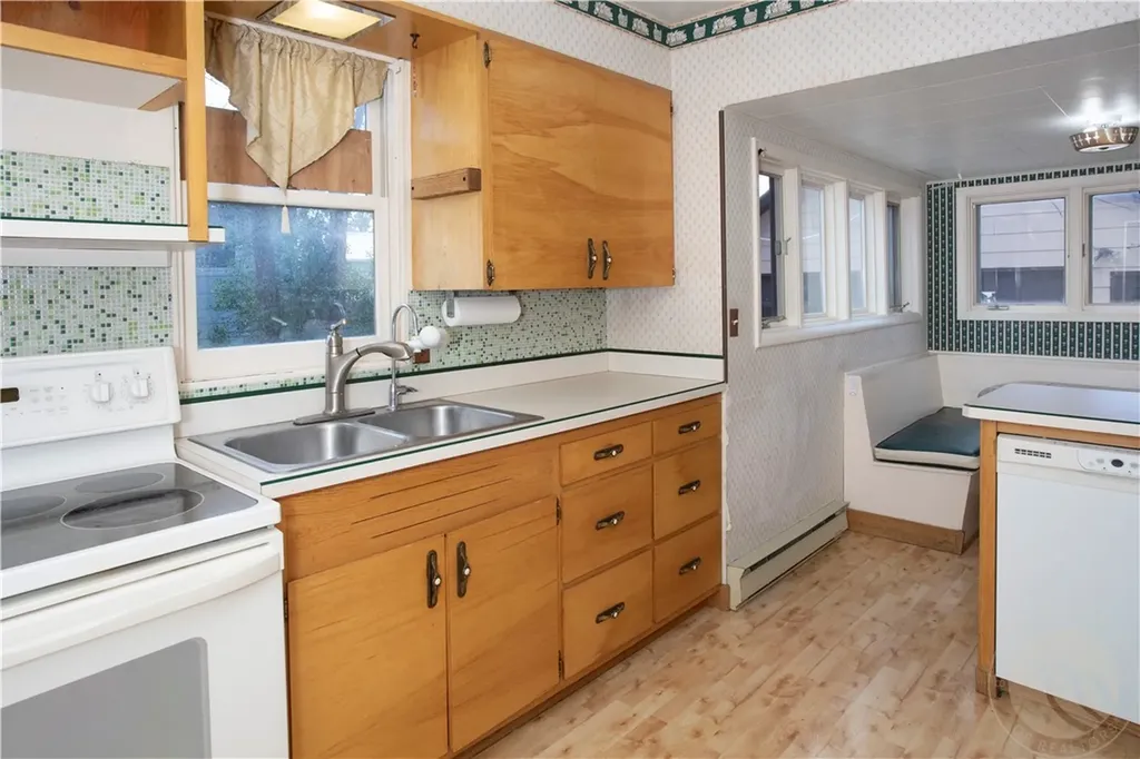416 N Cody Avenue Hardin MT 59034