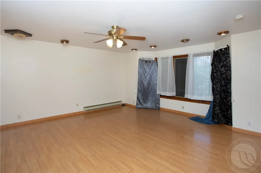 416 N Cody Avenue Hardin MT 59034