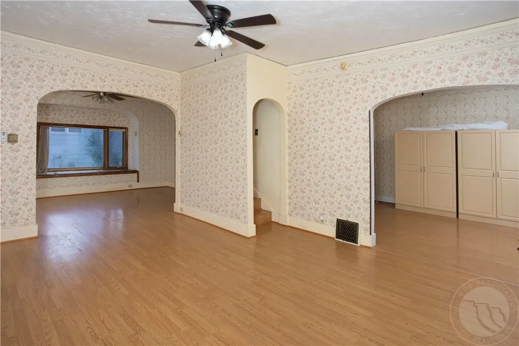 416 N Cody Avenue Hardin MT 59034