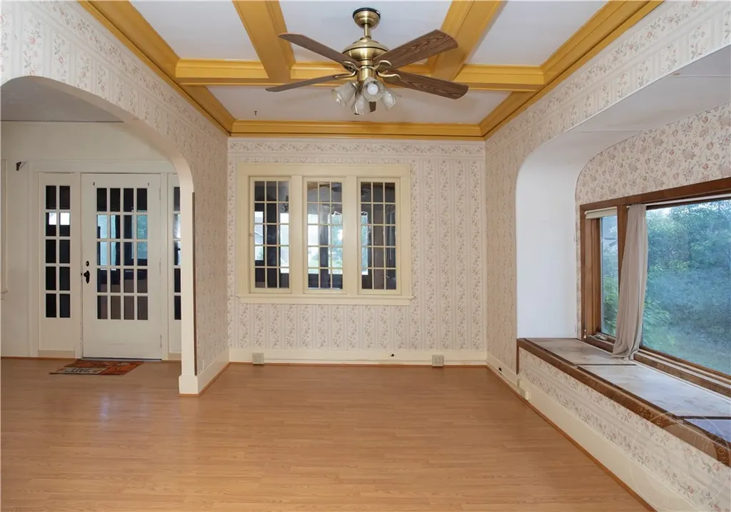 416 N Cody Avenue Hardin MT 59034