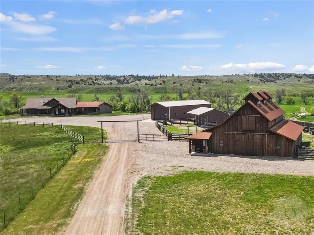1376 Rosebud Creek Road Forsyth MT 59327