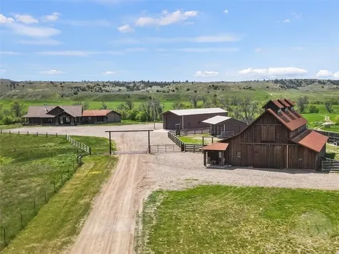 1376 Rosebud Creek Road Forsyth MT 59327