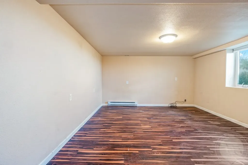 1036 Davis Road Hardin MT 59034