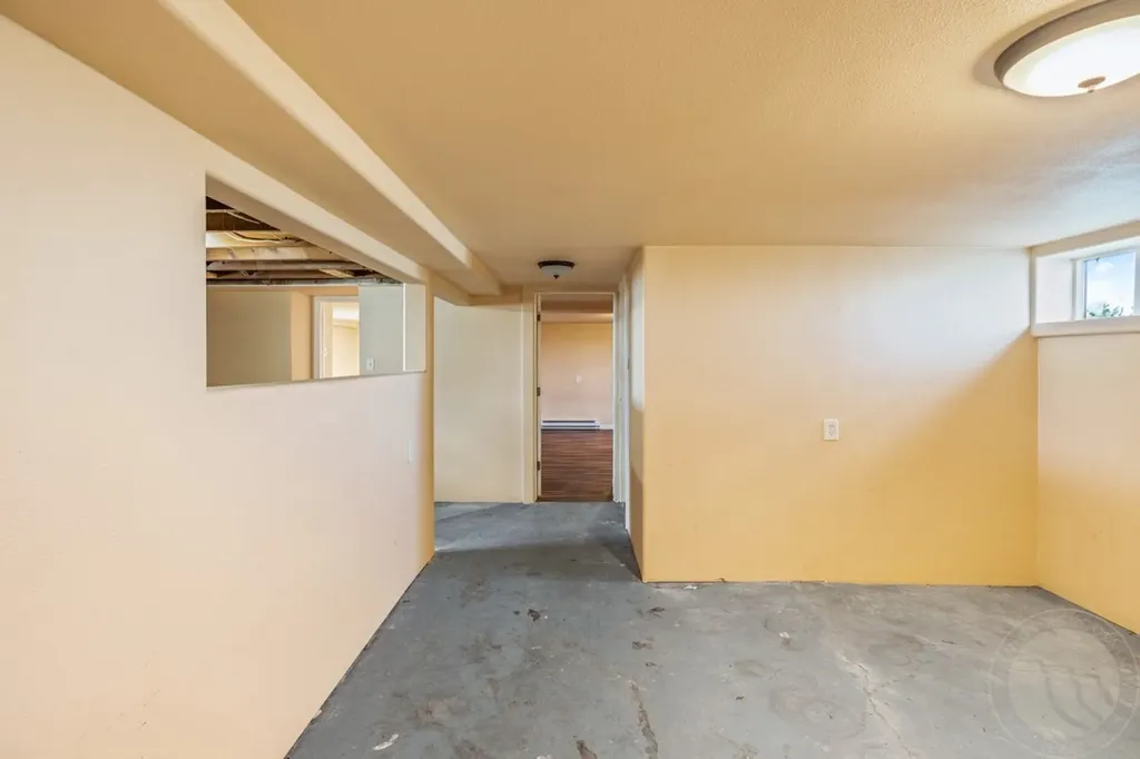 1036 Davis Road Hardin MT 59034