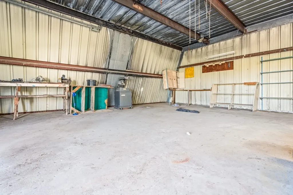 1036 Davis Road Hardin MT 59034