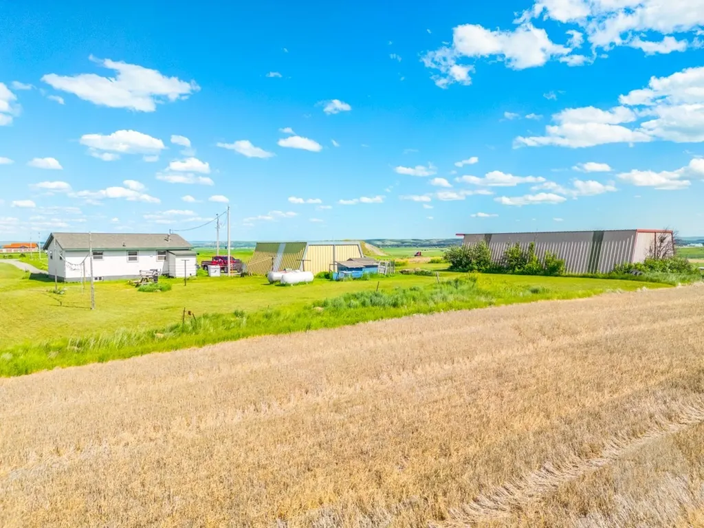 1036 Davis Road Hardin MT 59034