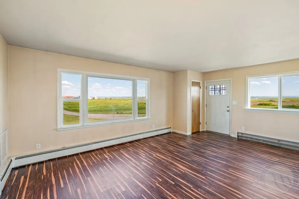 1036 Davis Road Hardin MT 59034