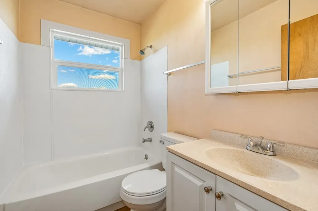 1036 Davis Road Hardin MT 59034
