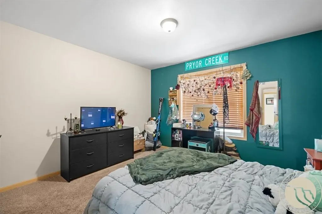1191 Chipper Lane Huntley MT 59037