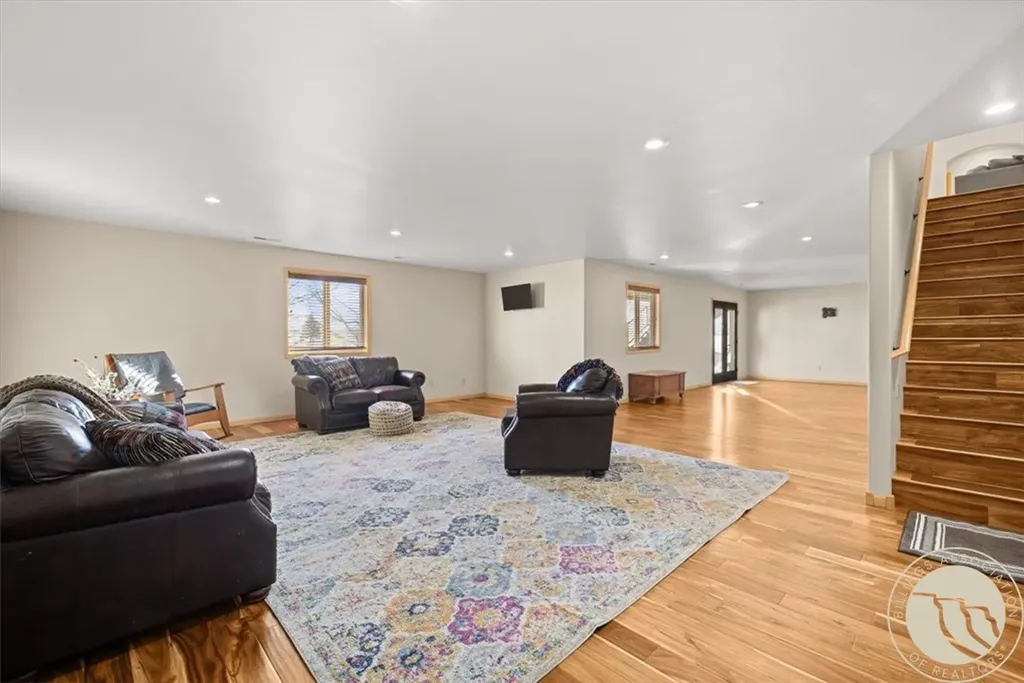 1191 Chipper Lane Huntley MT 59037