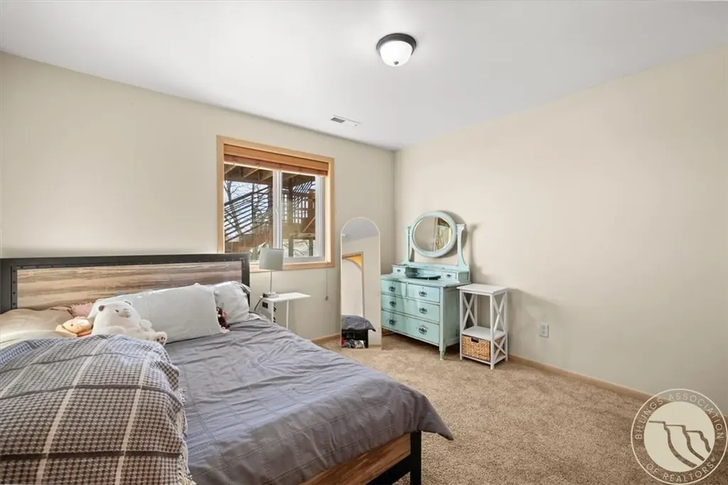 1191 Chipper Lane Huntley MT 59037