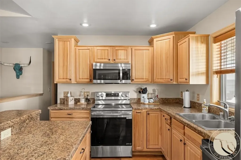 1191 Chipper Lane Huntley MT 59037